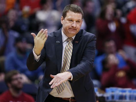 Reports: Arkansas-Little Rock’s Chris Beard to become UNLV’s coach | USA TODAY Sports