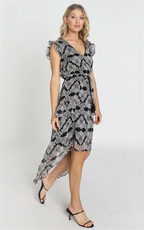 Genevieve Dress in Black Print | Showpo