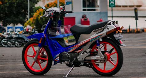 Motor Modifikasi Suzuki