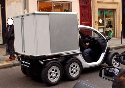 Renault Twizy Delivery Concept