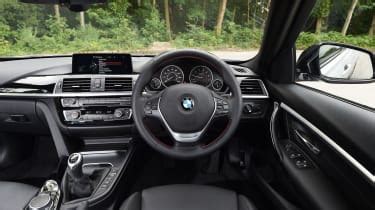 New BMW 318i review - pictures | Auto Express