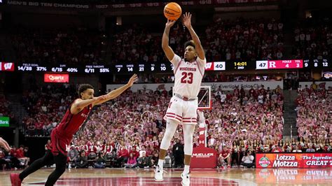 Nearly 50% of Badgers fans believe UW will be 1st-round exit in March ...