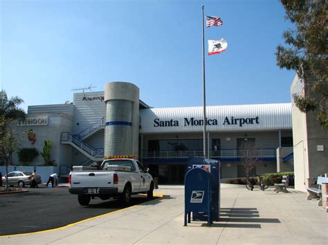 Santa Monica Airport to Shorten Runway in Preparation of Close | Magellan Jets