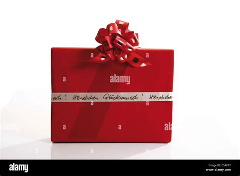 Birthday gift wrapping hi-res stock photography and images - Alamy