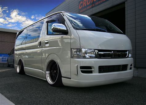 nice kit #toyotahiace Customised Vans, Custom Vans, Hiace Camper ...