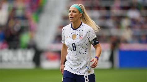 United States' Julie Ertz announces retirement from soccer - ESPN