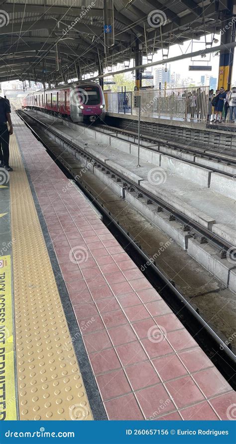 Andheri Metro Station - Blue Line 1 Editorial Photo - Image of mandale, metro: 260657156