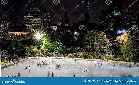 Wollman Rink, Central Park, New York City At Night Stock Photo ...