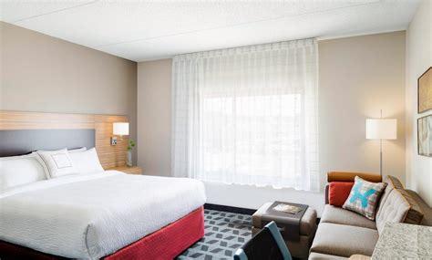 TownePlace Suites by Marriott Orlando Airport: Airport Hotel with Daily Parking | Groupon Getaways