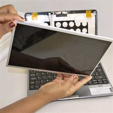 Laptop Screen Replacement - Mubarak Tech Ltd