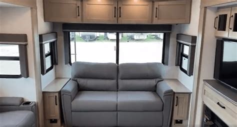 Discover Your Perfect Travel Companion: The Reflection 303RLS Fifth Wheel by Grand Design RV