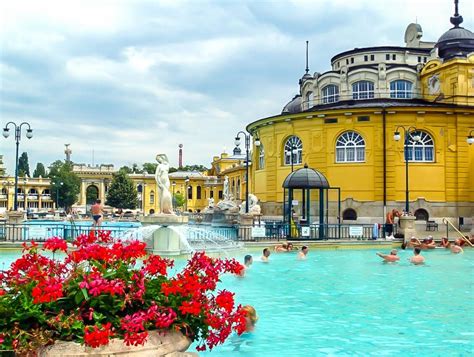 What Are the Best Thermal Baths in Budapest Hungary?