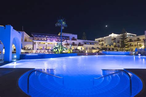 TUI BLUE Oceanis Beach Hotel in Psalidi, Kos | Greeka