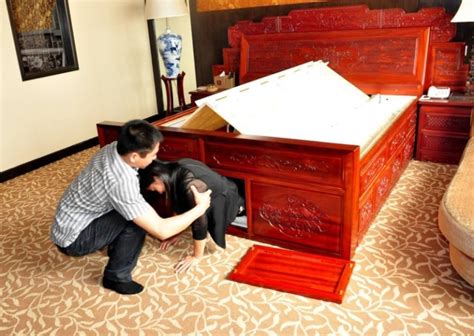 3 Earthquake-Proof Beds That'll Keep You Safe