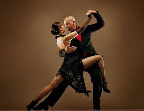 PATOLOGIA CLINICA: Tango dancing benefits Parkinson's patients