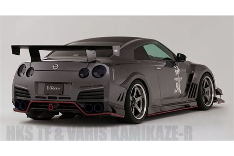 Varis carbon spoiler for Nissan R35 GT-R - buy online at CFD