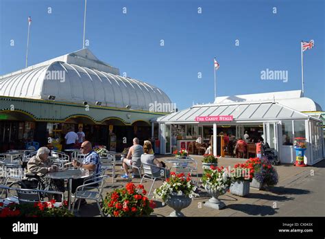 Burnham-On-Sea Pier on the Esplanade, Burnham-on-Sea, Somerset, England, United Kingdom Stock ...