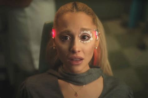 "Come on. Give up the juice": 'Sick' Nickelodeon Videos of Ariana Grande Go Viral after Dan ...