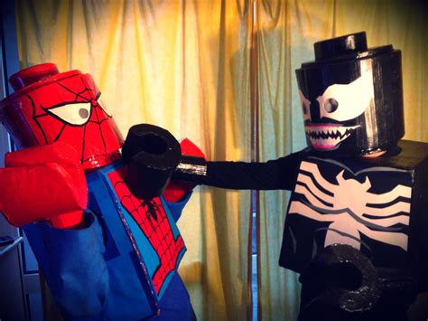 Lego Spiderman vs Venom by kadezem on DeviantArt