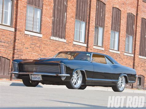 1965 Buick Riviera - Chopped 425 Nailhead-Powered Factory Custom Car ...