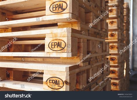 Euro-pallet Images, Stock Photos & Vectors | Shutterstock