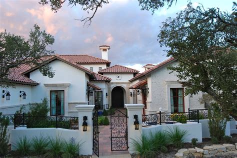 What You Need To Know About Mediterranean Style Homes