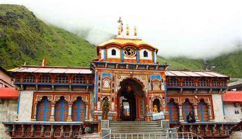 16 Best Monuments In Uttarakhand: The Best Sites You Must Visit In 2022 ...