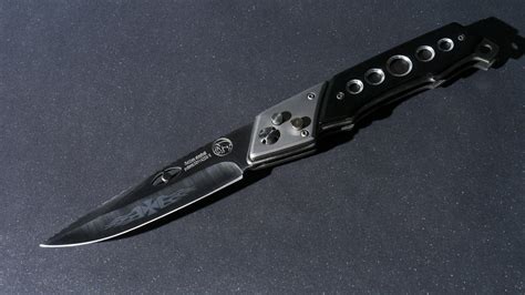 pocket knife for self defense | Sharpest Pocket Knife