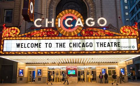 The Chicago Theatre – Chicago Plays