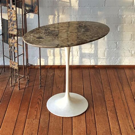 Eero Saarinen Tulip Side Table with Marble Top at 1stDibs