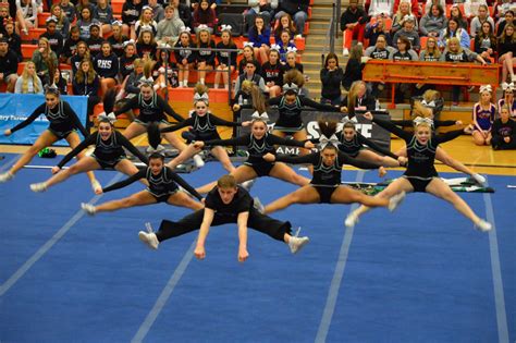 WIAA State Cheerleading kicks off Winter Championships in Spectacular Fashion | Eli Sports Network