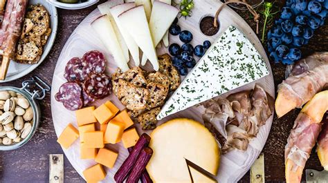 How To Make A Cheese and Meat Platter (Cheese and Charcuterie Board ...