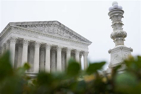 Supreme Court unfreezes Louisiana redistricting case that could boost ...