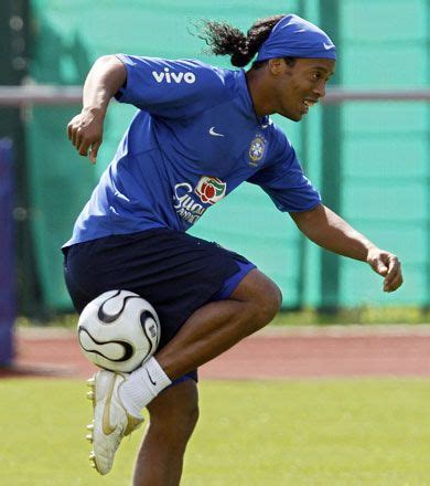 Ronaldinho Kid Skills