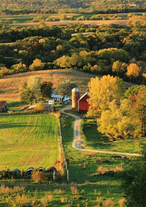 Sunset Farm - Rolling hills of Dubuque County in Northeast Iowa ...