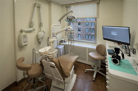 Dentist in Central Park South, 10019 | Mitchell Rubinstein D.M.D.