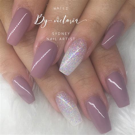 Gel Nail Art Designs to Jazz Up in Style for 2018 - Fashionre