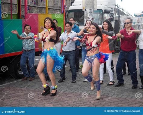 People Dancing Macarena on the Street, Quito, Ecuador. Editorial Stock ...