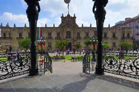 The Colonial Architecture of Downtown Guadalajara; A Walking Tour in 2021 | Walking tour, San ...