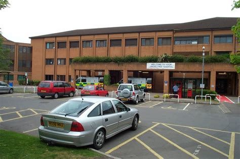 Musgrove Park Hospital © Barbara Cook :: Geograph Britain and Ireland