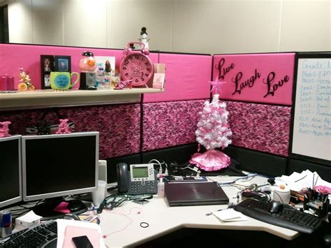 Cubicle Desk Decor Ideas Cubicle Cubicles Cubical Decoration ...