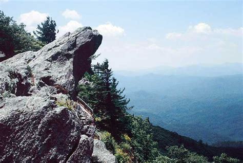 The Blowing Rock – North Carolina's Oldest Attraction Since 1933