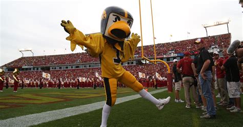 Some Iowa fans irked by new Herky design