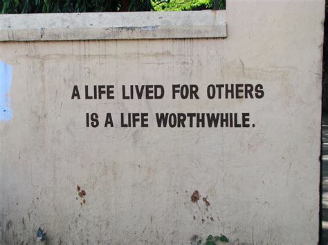 India - Chennai - Inspirational wall slogans 02 | "A life li… | Flickr