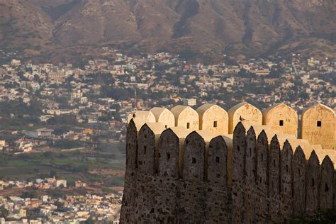 Brett Cole Photography | Ramparts of Taragarh Fort, Ajmer, Rajasthan ...