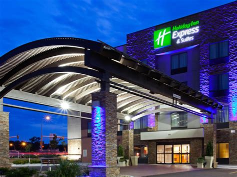 Hotels in Rochester, MN | Holiday Inn Express & Suites Rochester – Mayo Clinic Area