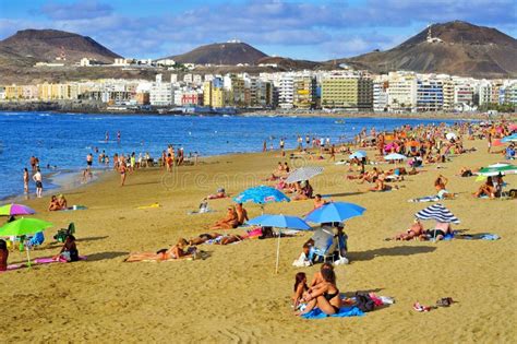 Las Canteras Beach In Las Palmas, Gran Canaria, Spain Editorial Photo - Image of landmark, scene ...