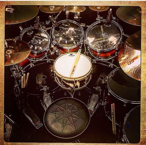 Jay's new throne. Pretty sweet | Drums, Jay weinberg, Drum kits