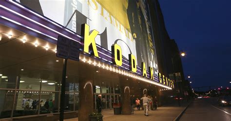 Kodak theater unveils new name, partnership