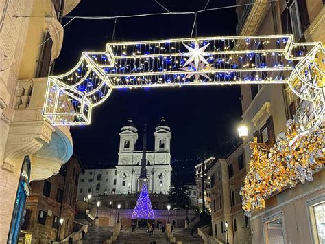 10 Places to See the Christmas Lights in Rome in 2024 - Through ...